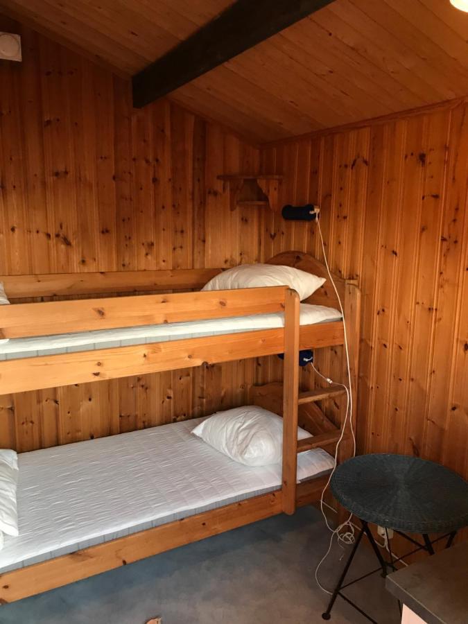 Bjoersjoeas Vildmark - Small Camping Cabin Close To Nature Olofstorp Εξωτερικό φωτογραφία